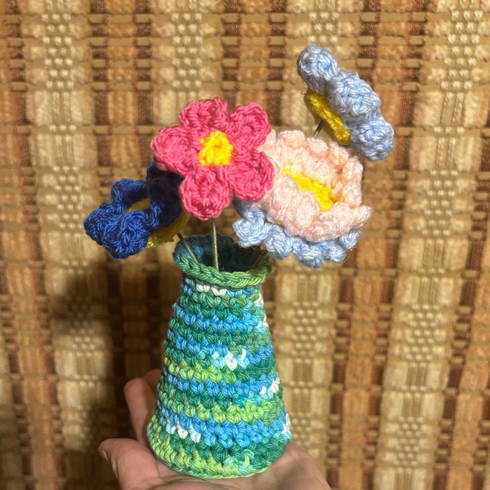 Handmade Crochet Flower Bouquet in Vase